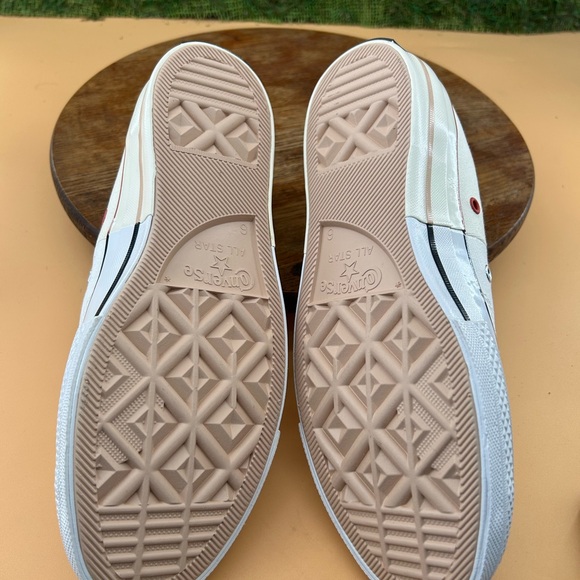 ConverseChuck Unisex 70 Low 'Sunblocked - White' - Picture 9 of 9